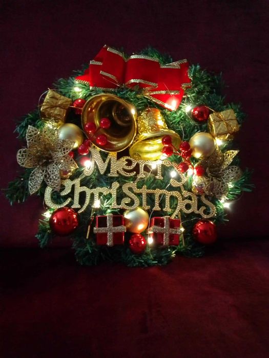 Wieniec Bożonarodzeniowy LED Merry Christmas Świąteczny Stroik 30-35cm