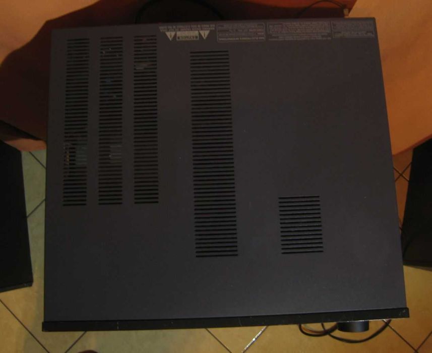 Potężny NAD T-753 amplituner 2x200W 20 kg