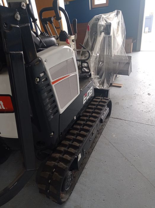 Vendo Bobcat e08