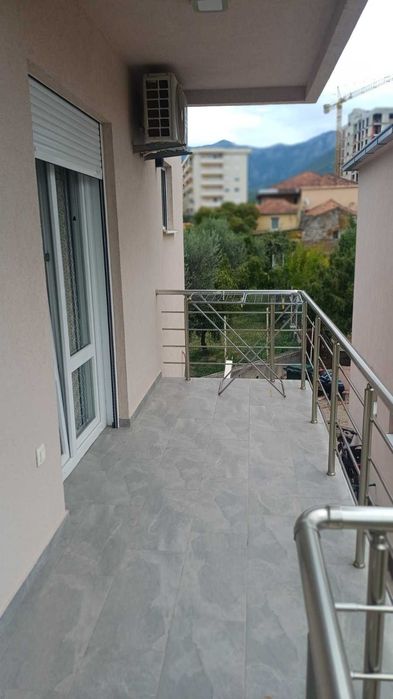 ЧЕРНОГОРИЯ Бар. Илино. 350м до второго круга с заправками, 750м - море