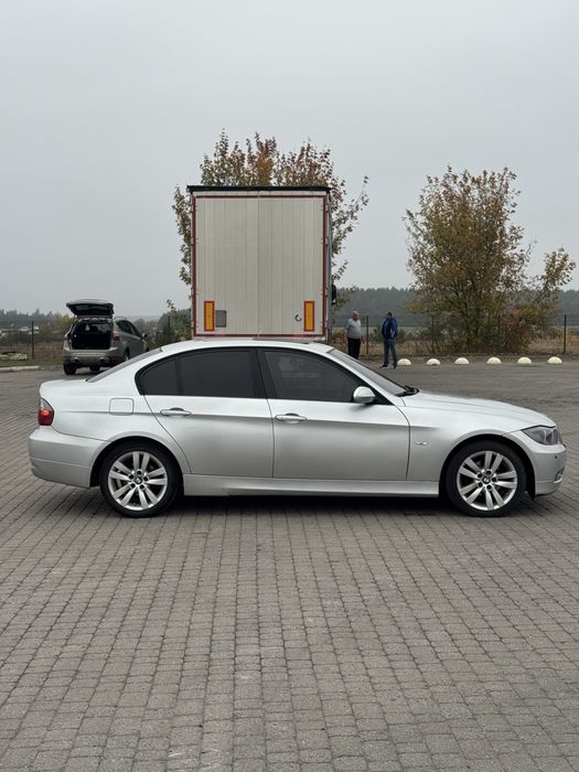 BMW e90 2.0 бензин