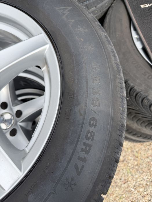 Alufelgi z oponami 24 rok 235/65/17 Hyundai