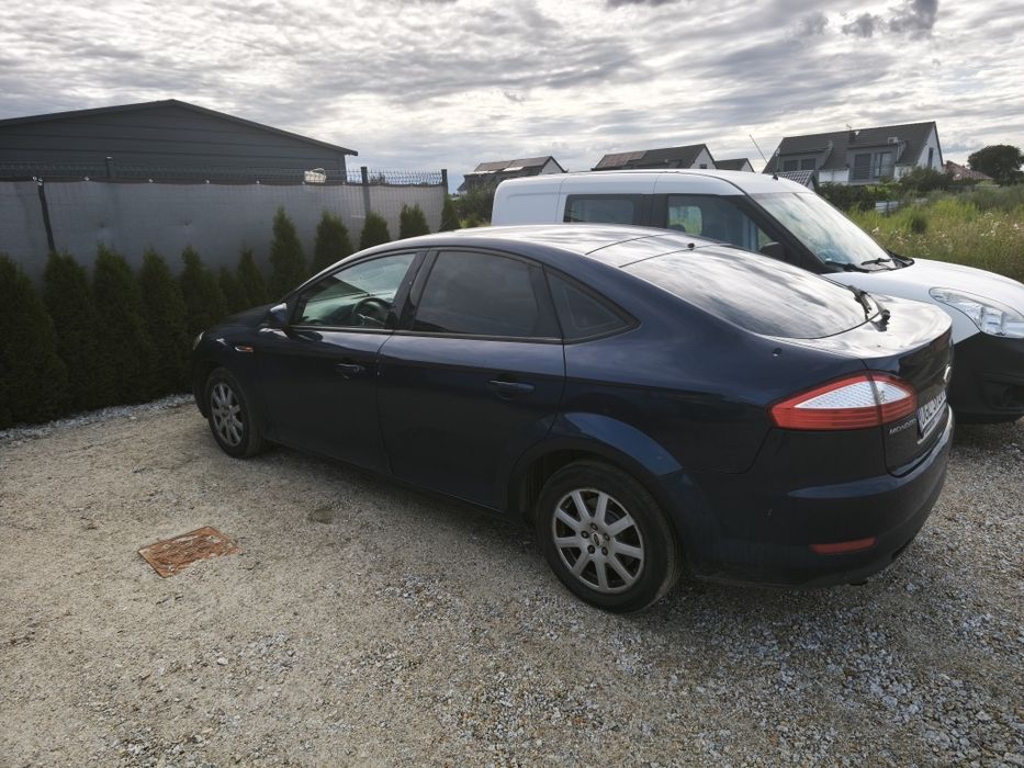 Ford Mondeo MK4 wersja Ghia  2.0 benzyna