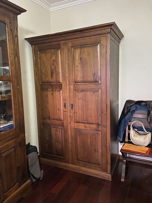 Móveis para Escritório/Quarto/Sala em Madeira Maciça