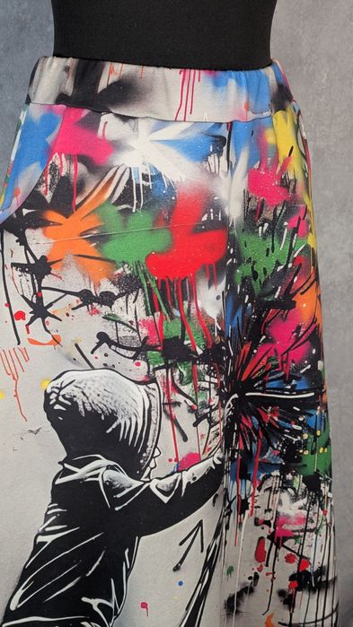 Auri Lili nowa spódnica Parampara wzór a la Banksy L 40