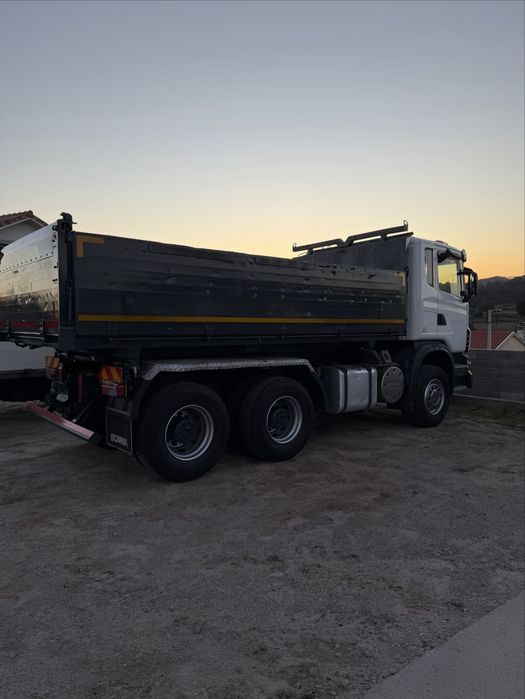 Scania G420 tribasculante 6x4