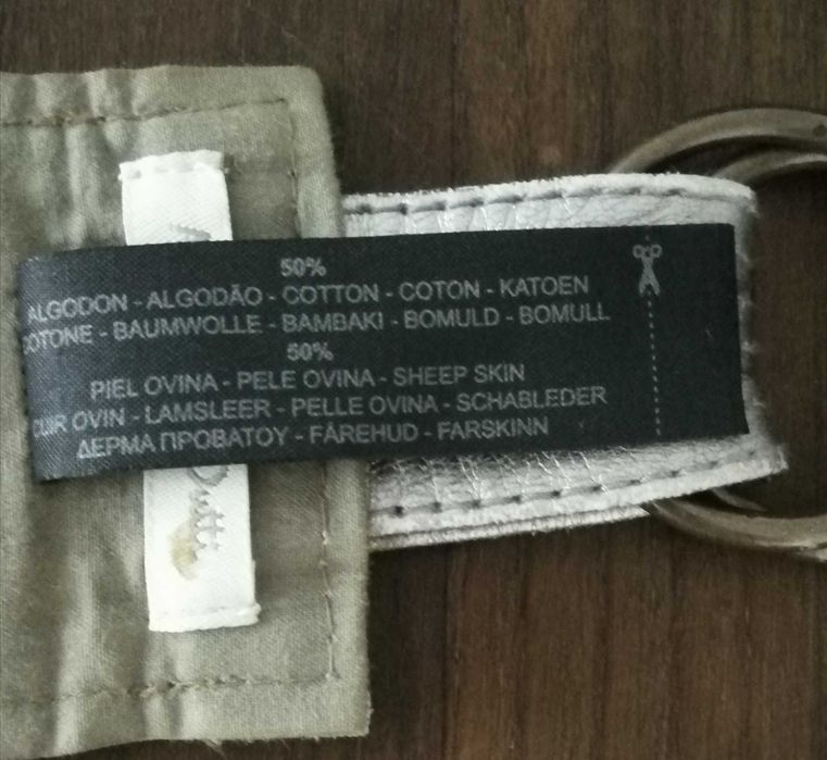 Cinto Massimo Dutti em Pele com Missangas Minúsculas