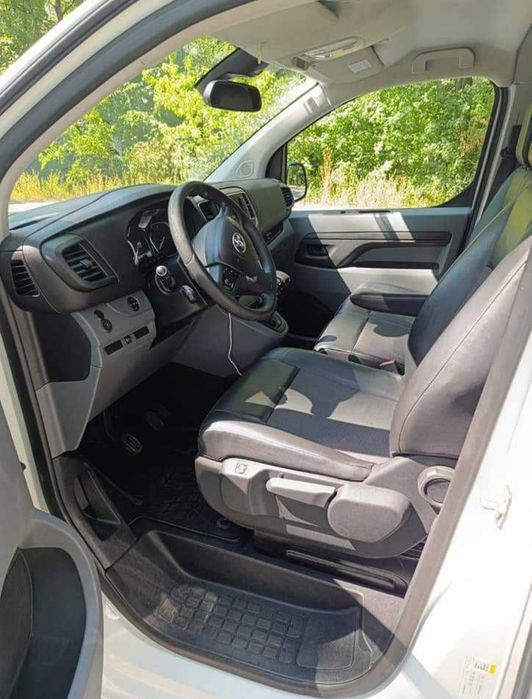 Toyota Proace Long