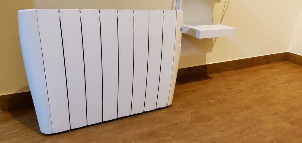 2 Radiadores elétricos de aquecimento de 8 elementos