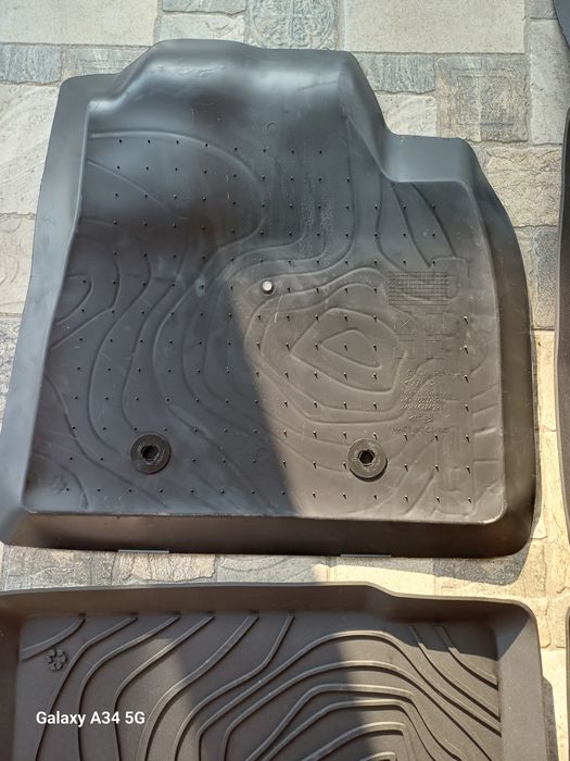 Килимки,коврикиРено Дастер 3, оригінал.