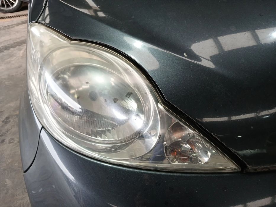 Ótica / farol direita PEUGEOT 107