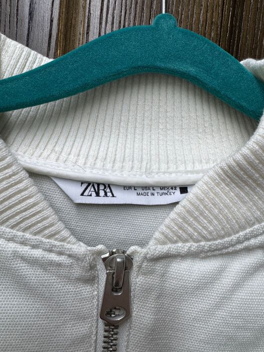 Бомбер Zara жіночий