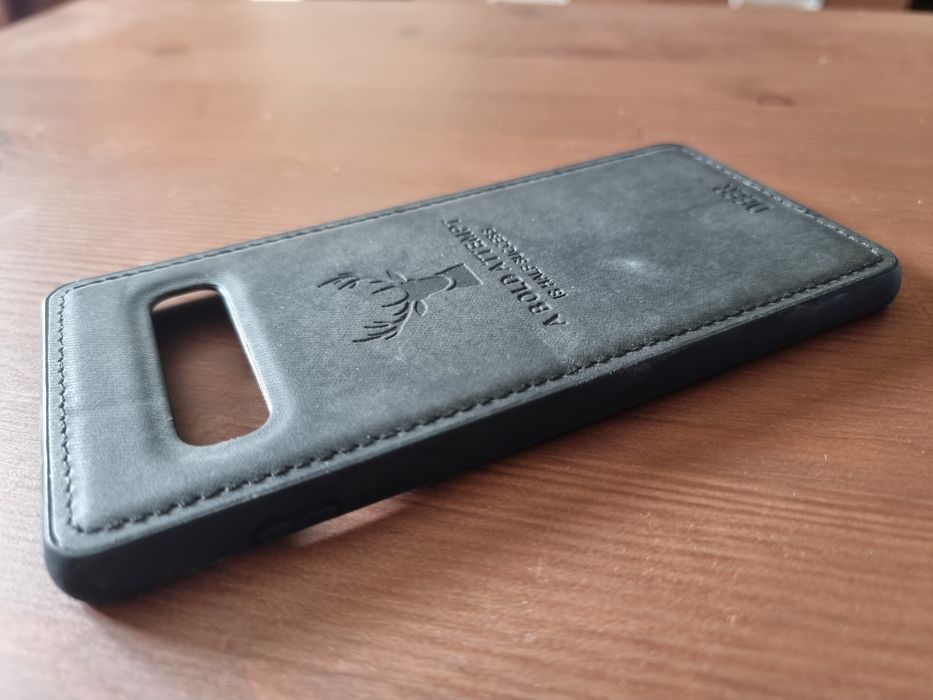 Używane etui do Samsung S10 plus