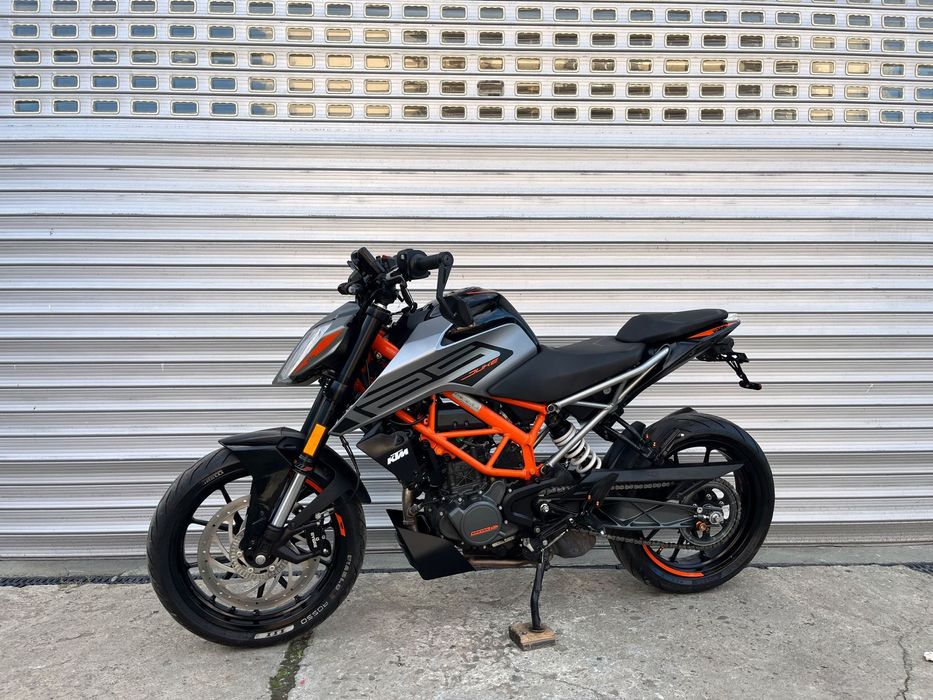 KTM Duke Akrapovic/2023/LIFT/ Supermoto