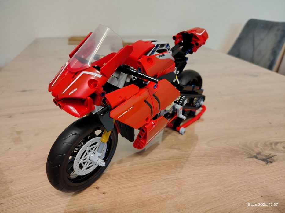 Lego 42107 Technic Ducati Panigale V4