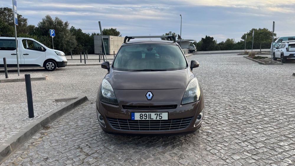 Renault Grand Scénic 2009 1.5 dCi Luxe 7L