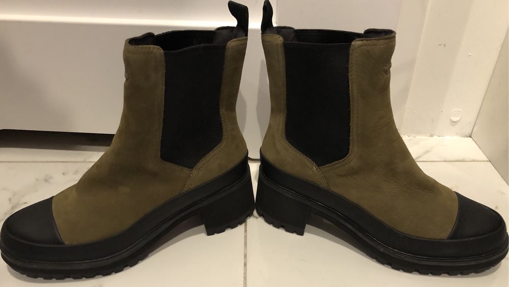 Timberland botki jesienne skórzane khaki czerń 40