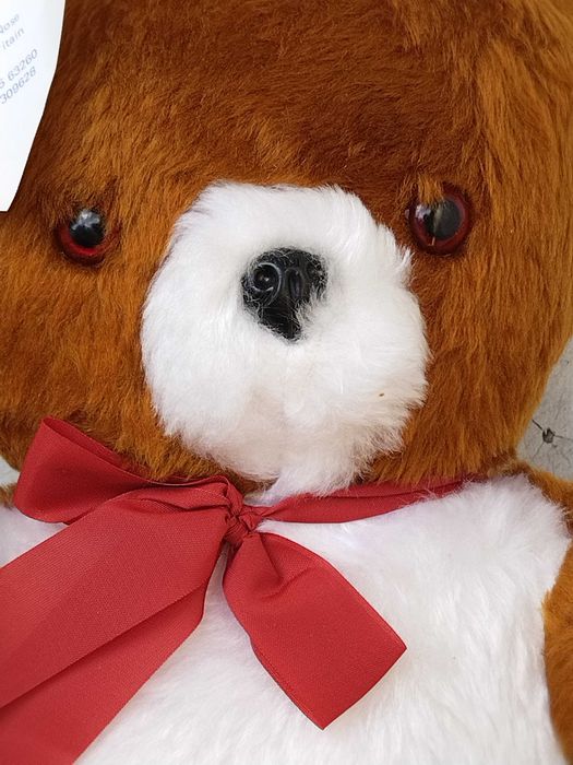 Playmate винтажный плюшевый медведь. Англия.