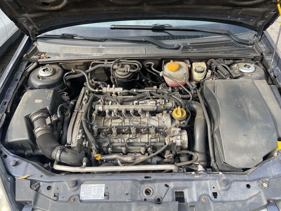 Opel Vectra C 1.9 GTS