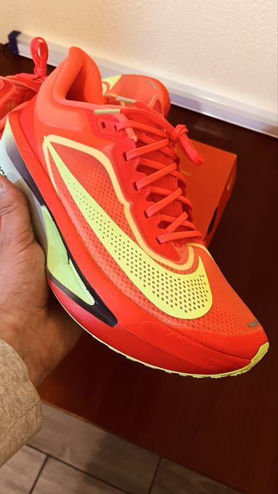 Кроссовки Nike Zoom Fly 6