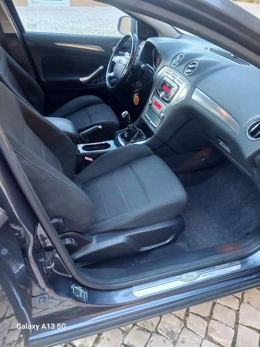 Ford mondeo 128 mil km — photo 3