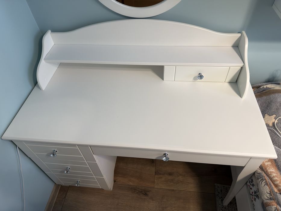 biurko + toaletka i lustro meblik