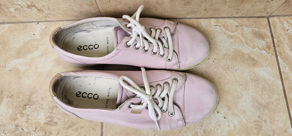Damskie buty skórzane ECCO rozmiar 40 wkładka 25,5cm używane