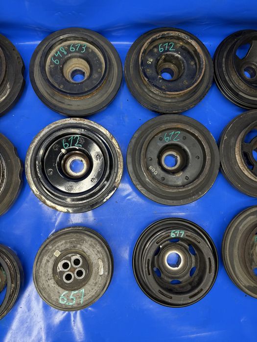 Шків шкив Колінвала Мерседес 2.0 2.2 2.3 2.5 2.7 2.9 3.0 3.2 3.5