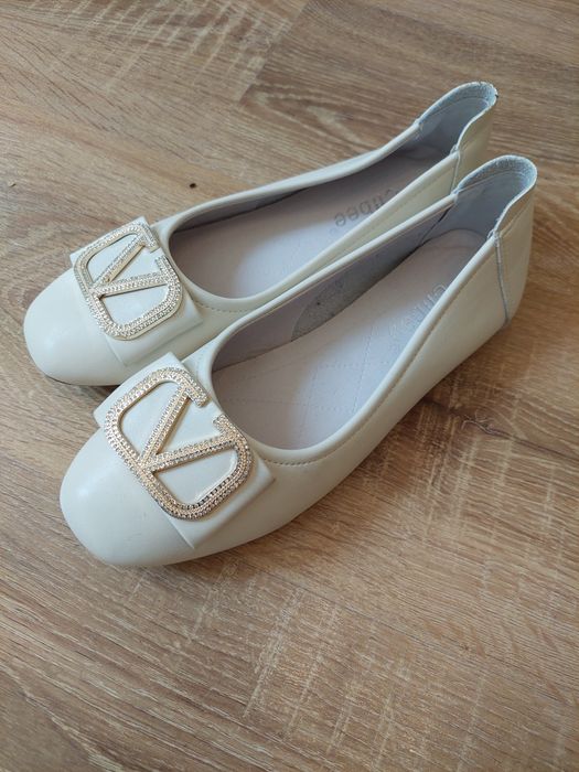 Buty baleriny Onbee sztuczna skora 36rozmiar nowe