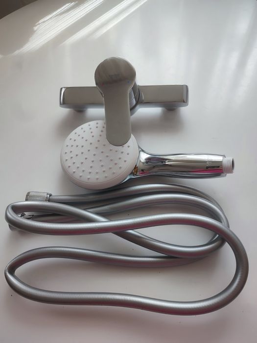 Змішувач для душу від фірми Grohe новий.