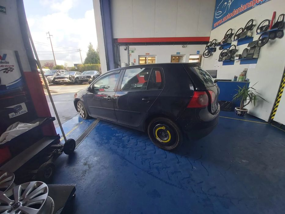 Volkswagen Golf 5 1.9 tdi 105cv ás peças