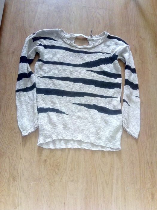 Sweterek damski rozmiar M.    20