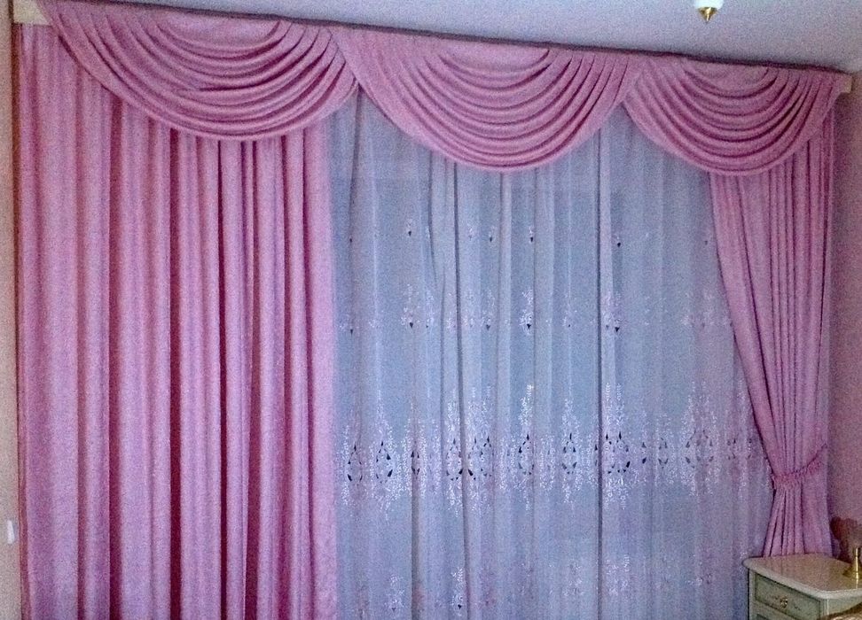 Комплект: шторы,гордина,покрывало.