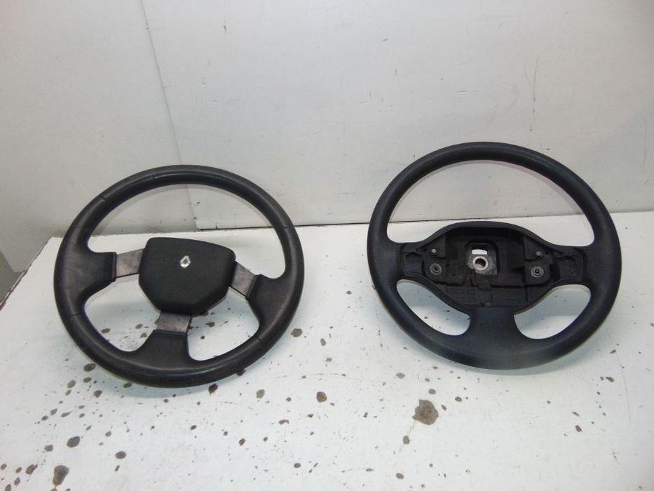 Renault volante desportivo dá para vários 4l,r5, Renault clio ano2000