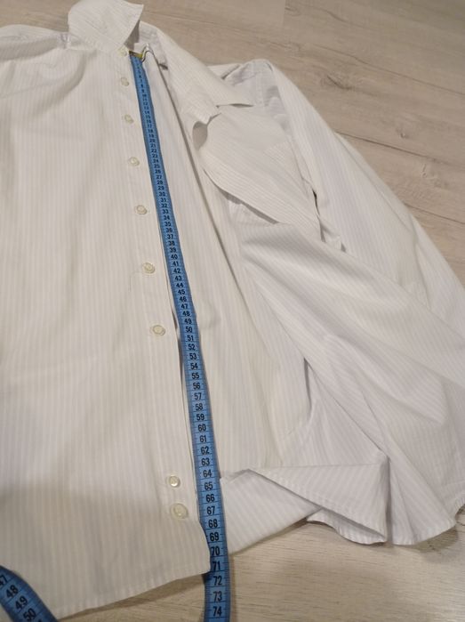 Biała koszula męska