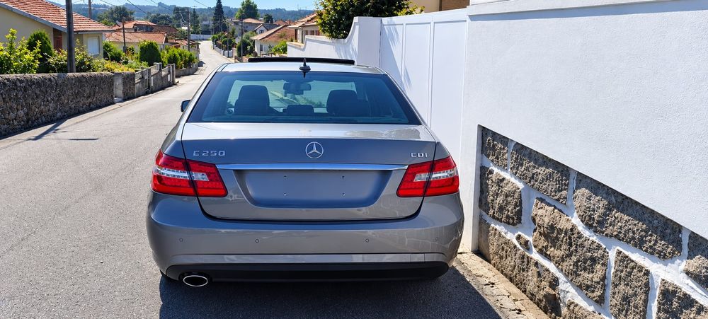 Mercedes-Benz E250