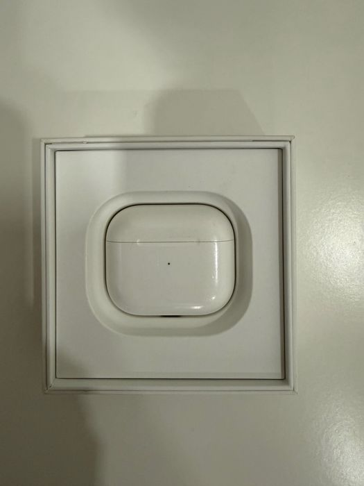 AirPods 3 Apple