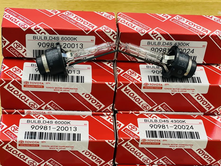 Ксенонова лампа D4S 42402 ;90981-20013; 90981-20024