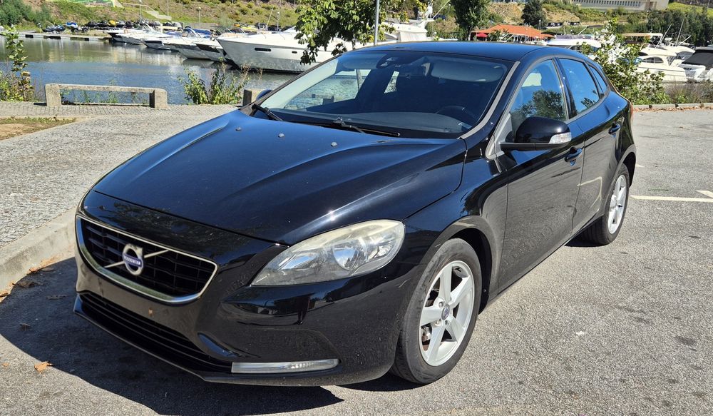 VOLVO V40 D2 kinetic
