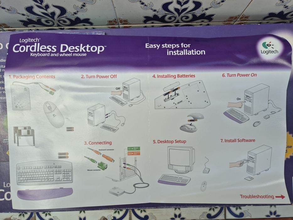 Rato e teclado sem fios Logitech Cordless Desktop