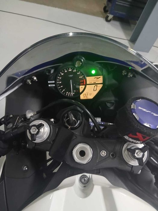 Moto Yamaha yzf R1