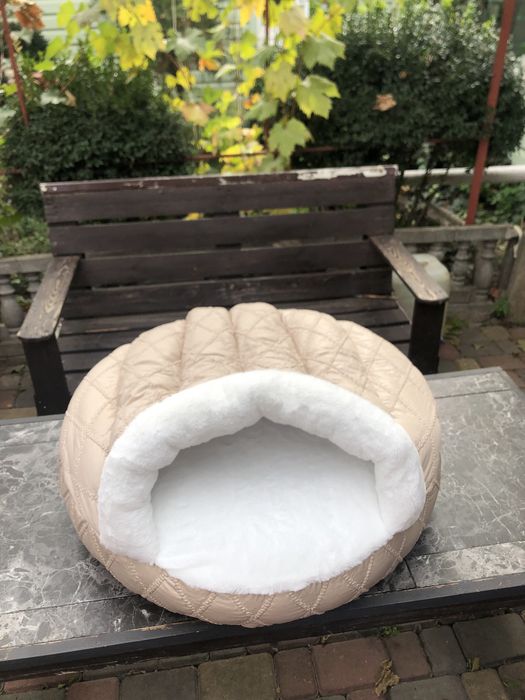 Лежанка ковдра ,нора,будка для котів ,собак 50,60,70,80 см