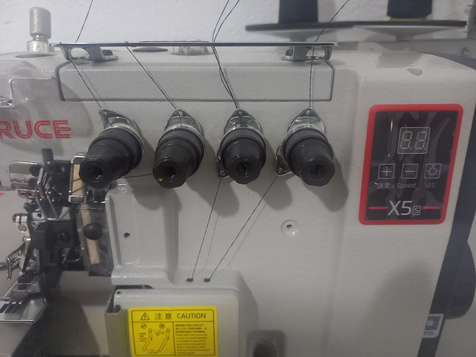 Maquina industrial nova de corte e cozer bruce