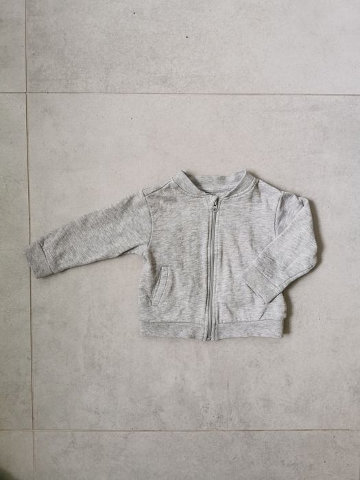 Bluza bez kaptura na zamek 74