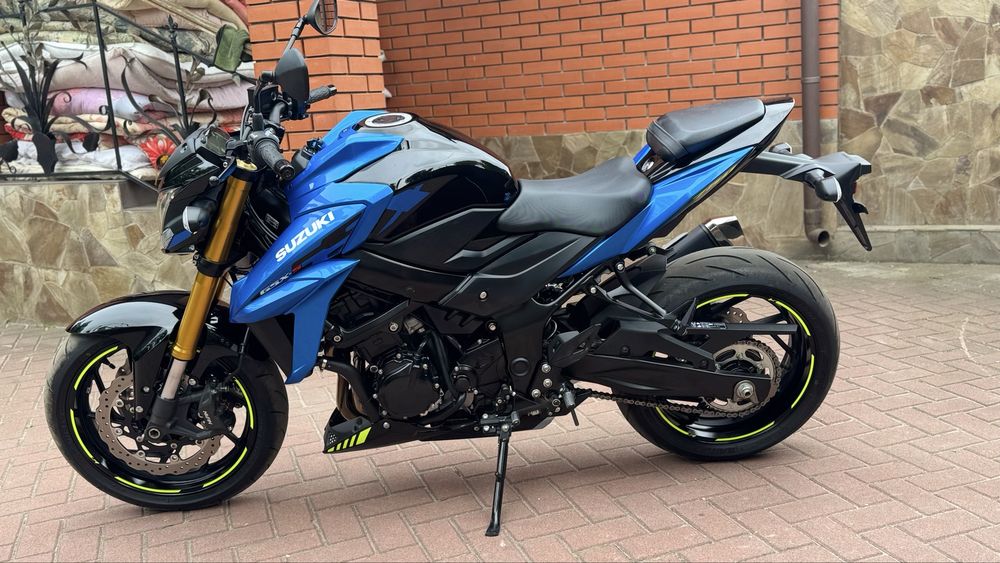 Suzuki GSX-S750 Сузуки 2021 рік