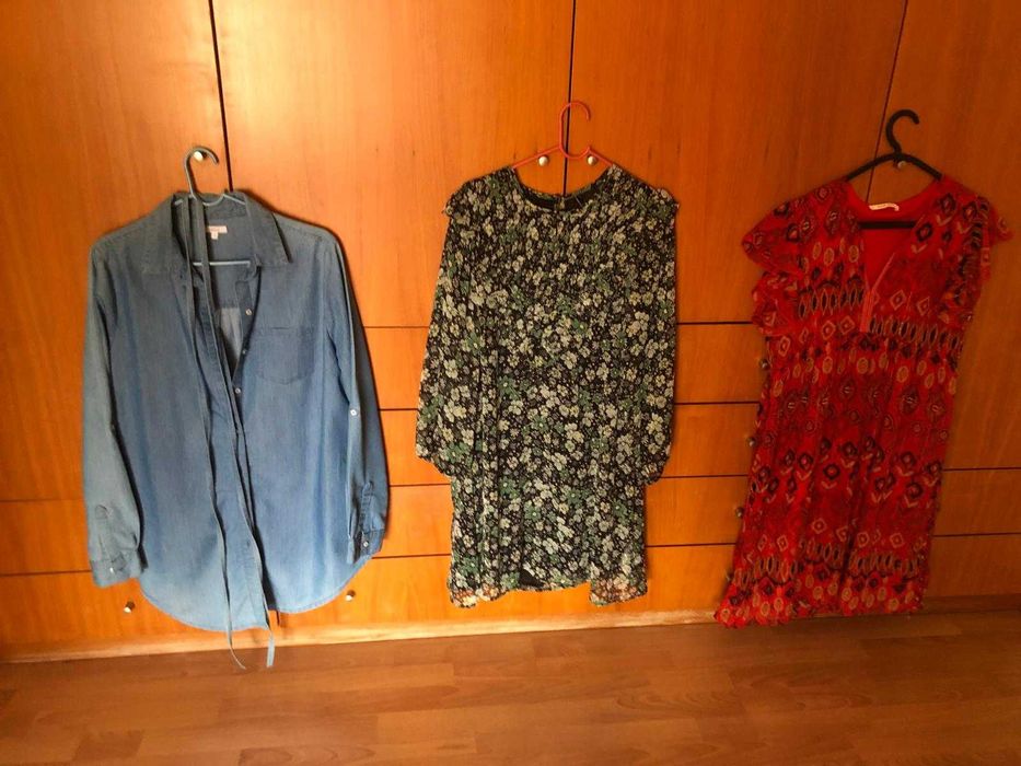 Lote de roupa de mulher