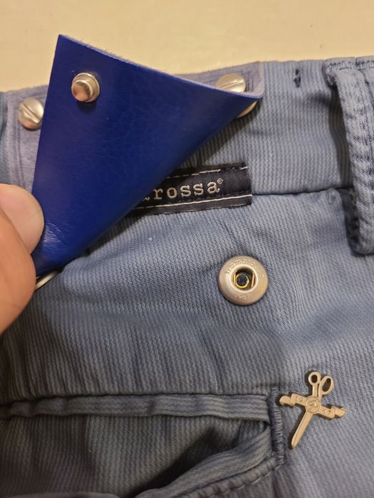 Брюки-чиносы Sartoria Tramarossa.