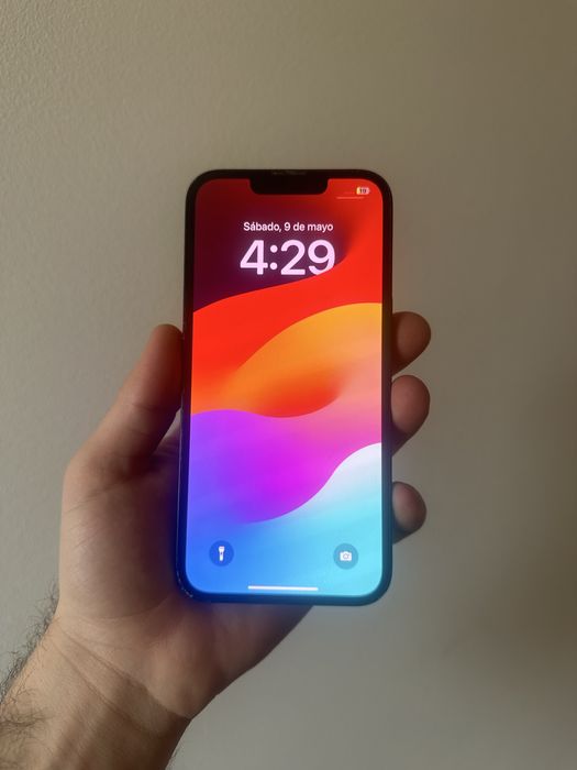 iPhone 13 128gb em muito bom estado