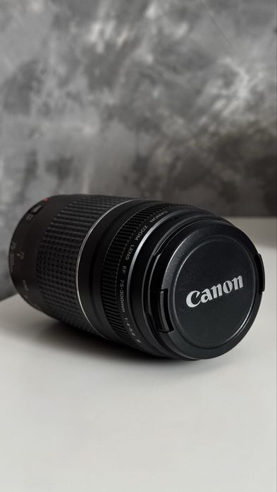 Зум об’єктив Canon EF 75-300mm f/4-5.6 III USM