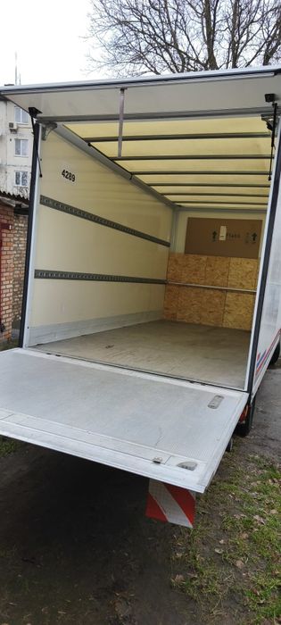 Вантажні перевезення (вантажники)